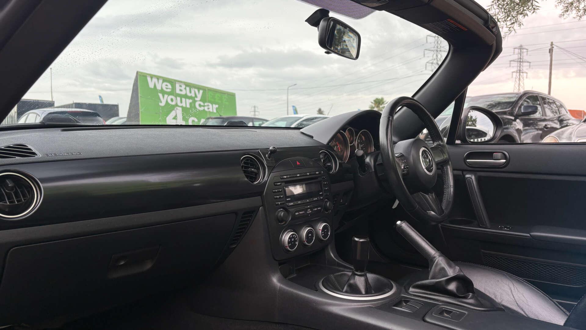 Mazda MX-5 view 10