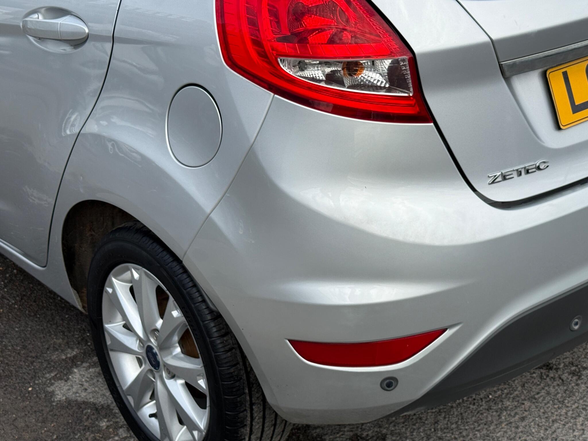 Ford Fiesta - Image 24