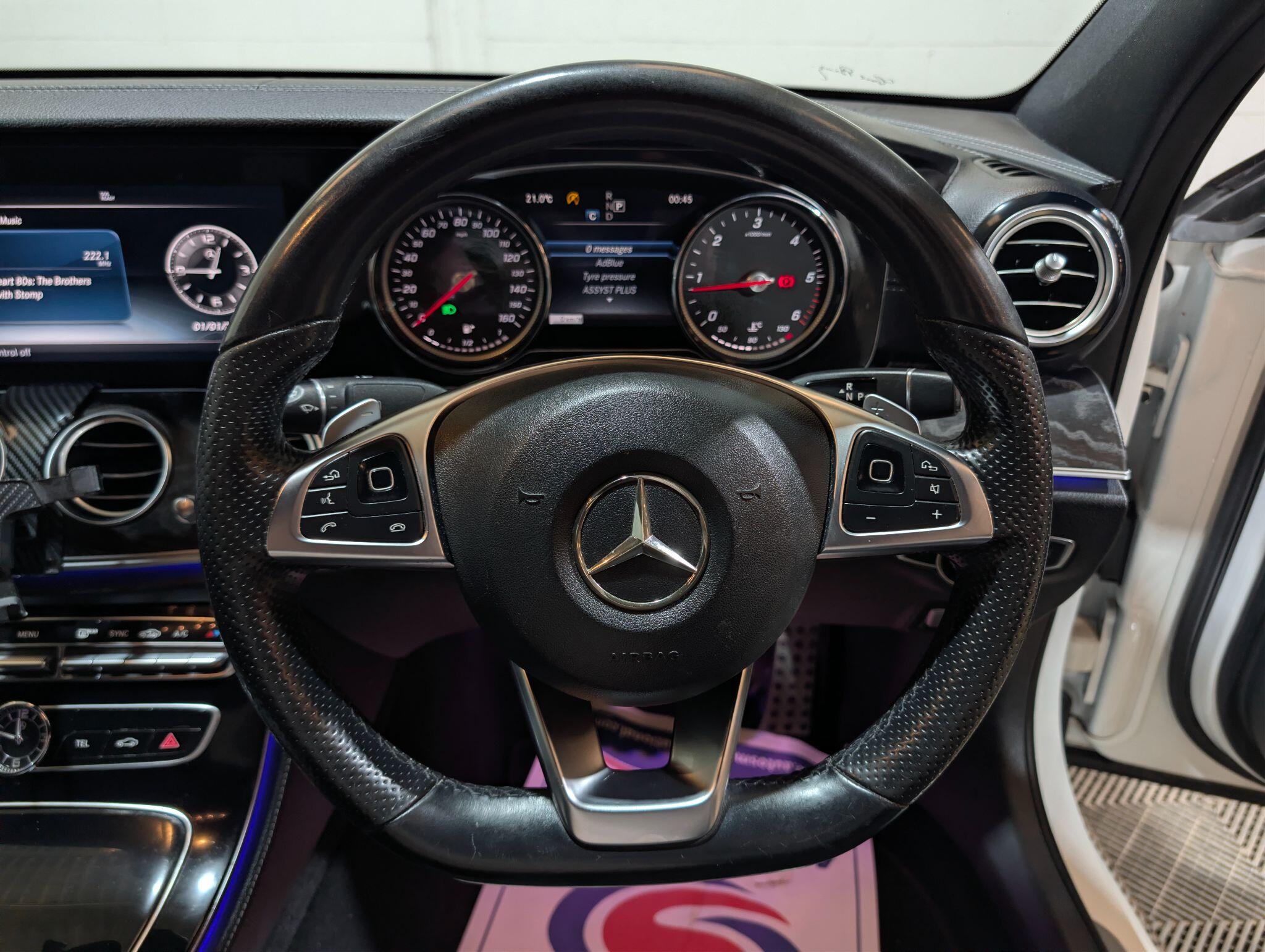 Mercedes-Benz E Class view 8