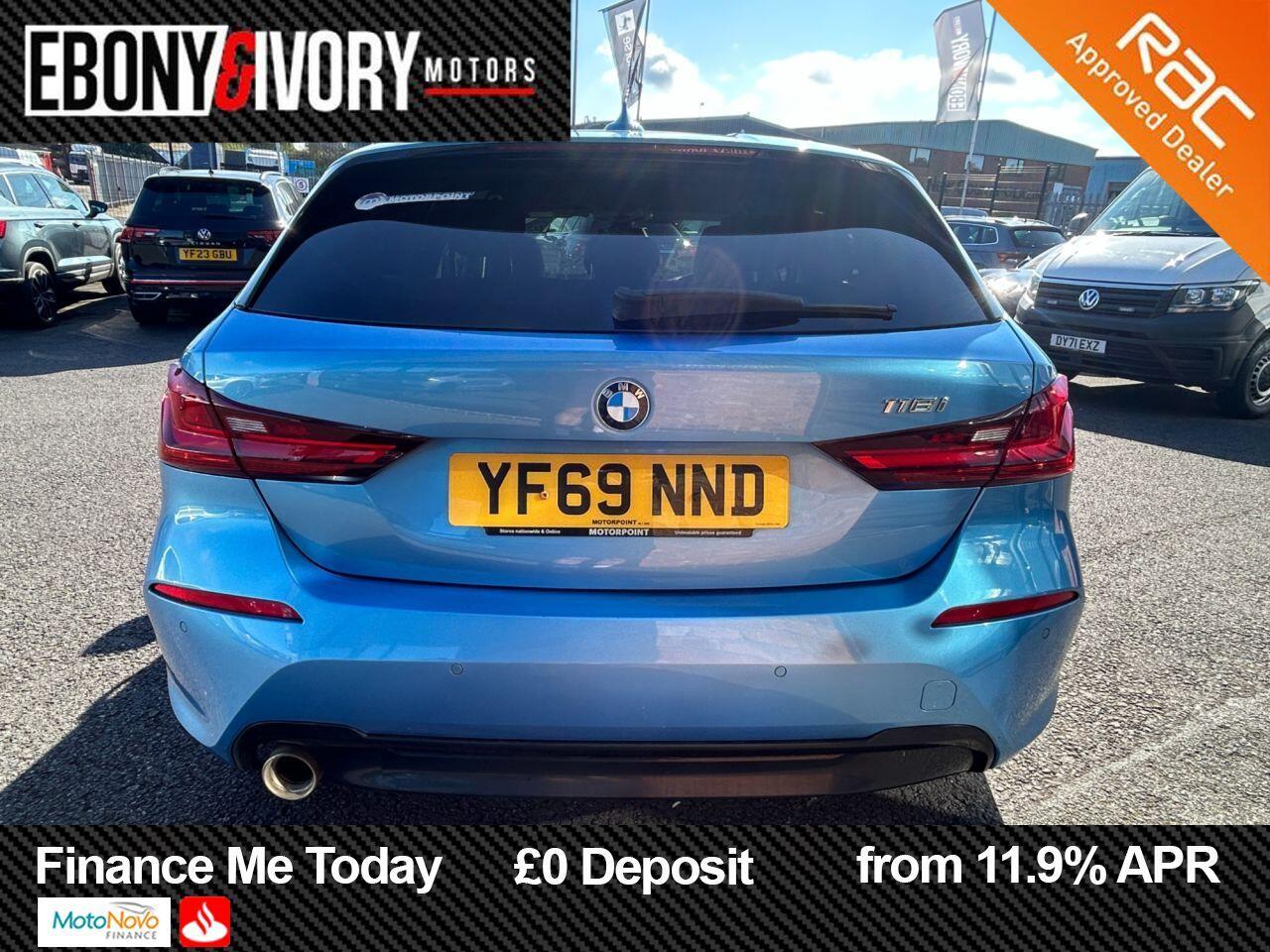 BMW 1 Series view 4