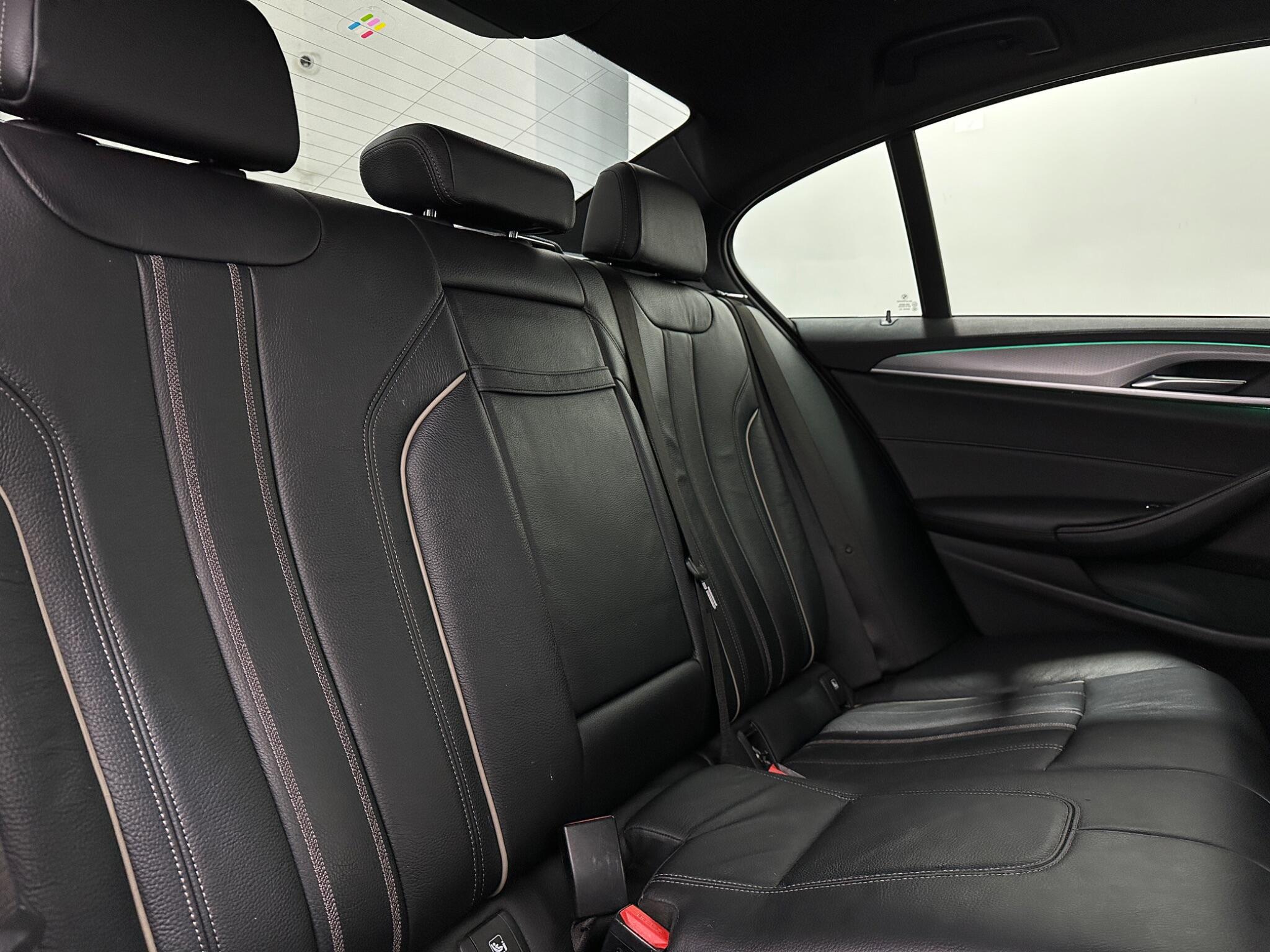 BMW 5 Series view 42