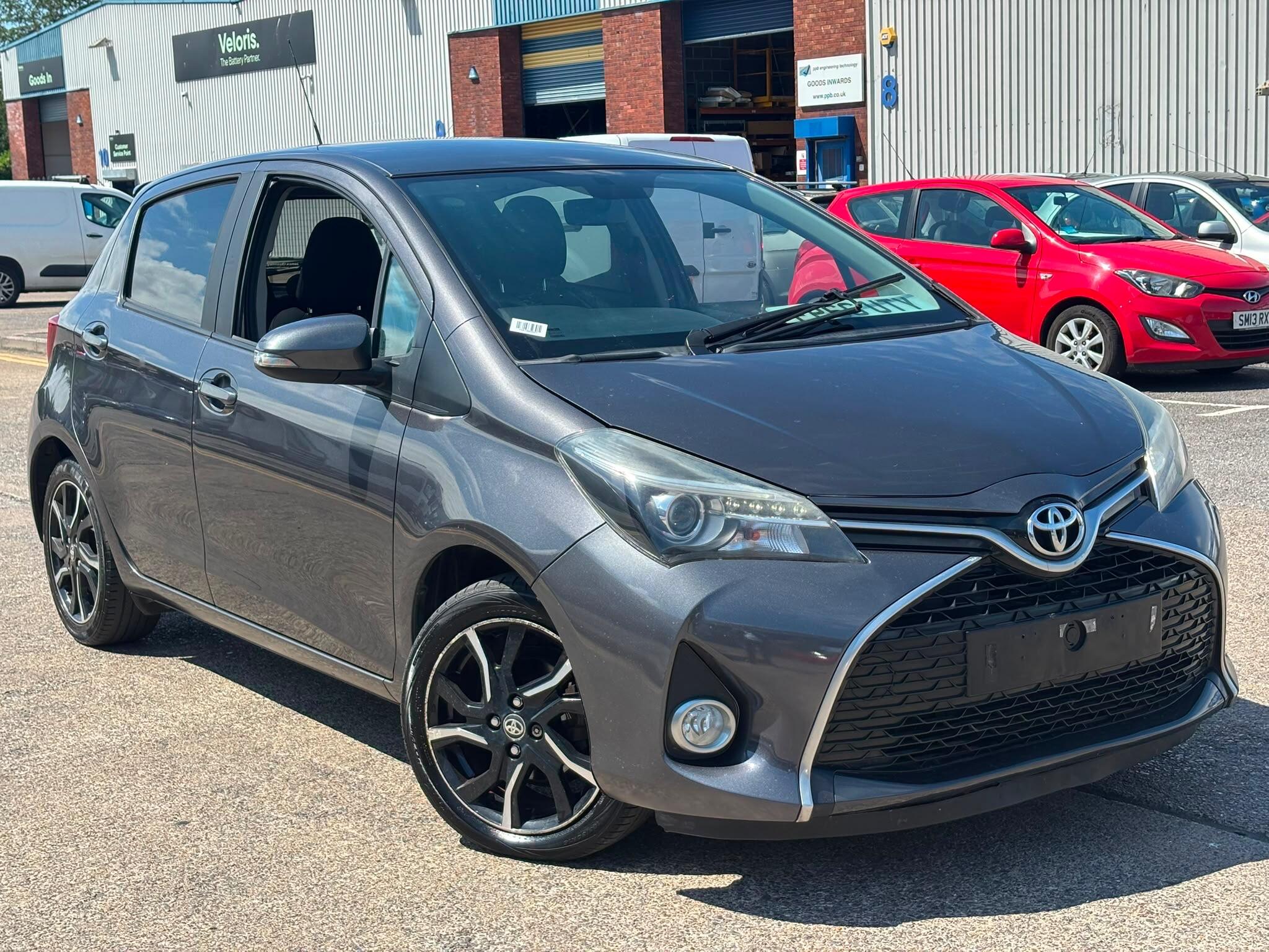 Toyota Yaris view 5