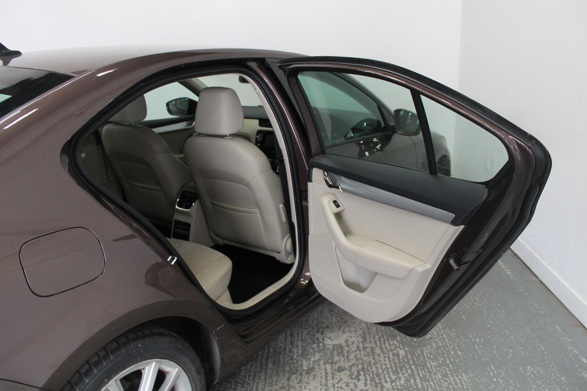 Skoda Octavia view 25