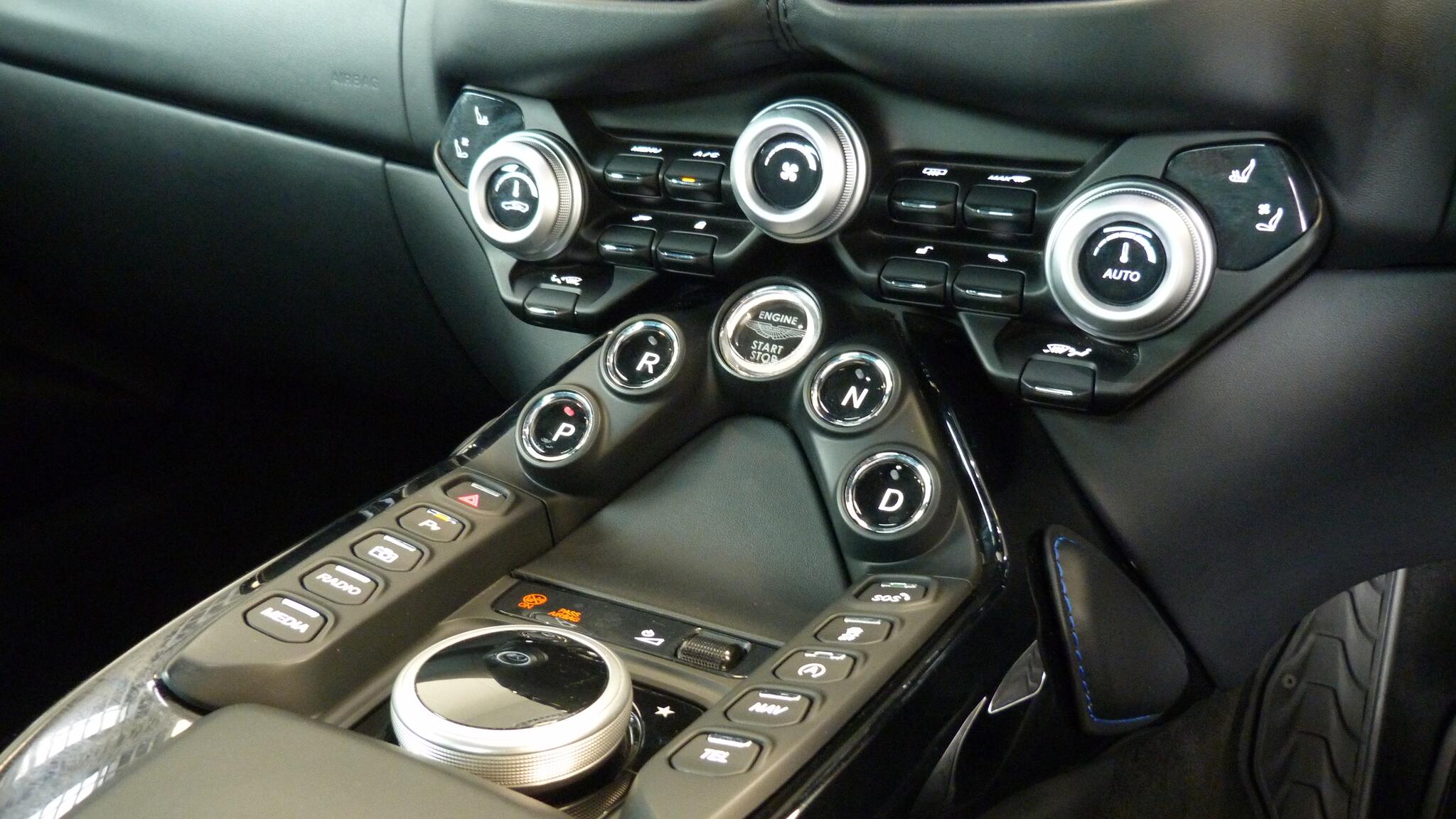 Aston Martin Vantage view 30