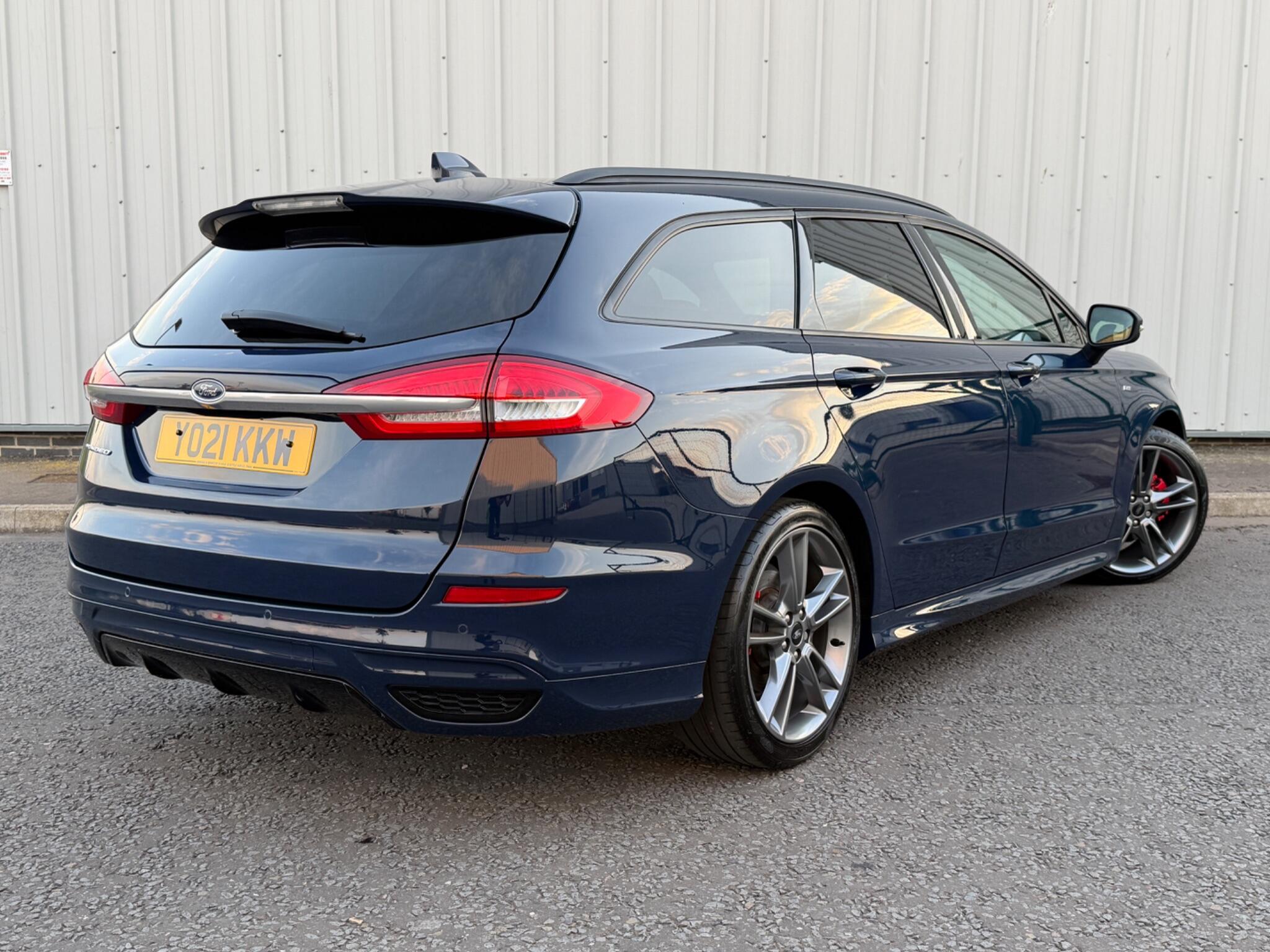 Ford Mondeo view 55