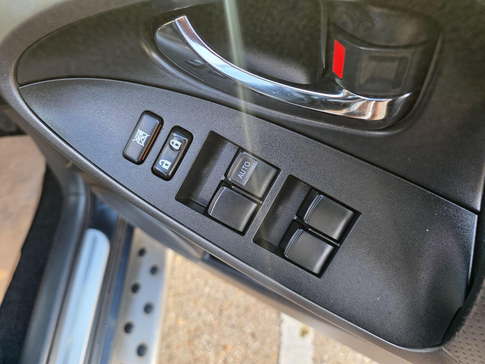 Toyota RAV4 view 27