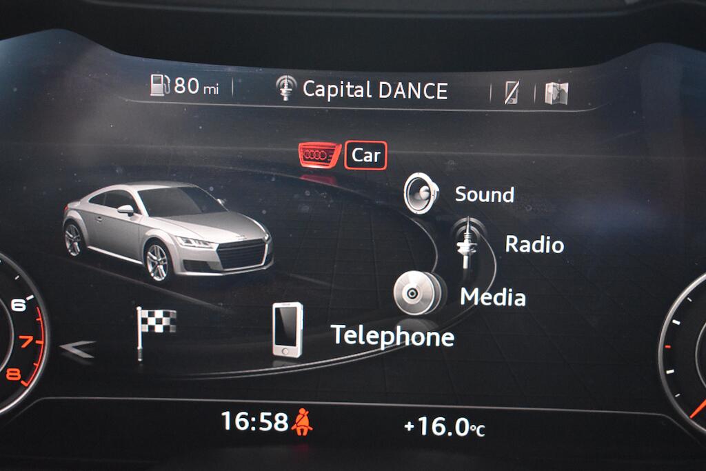 Audi TT view 46