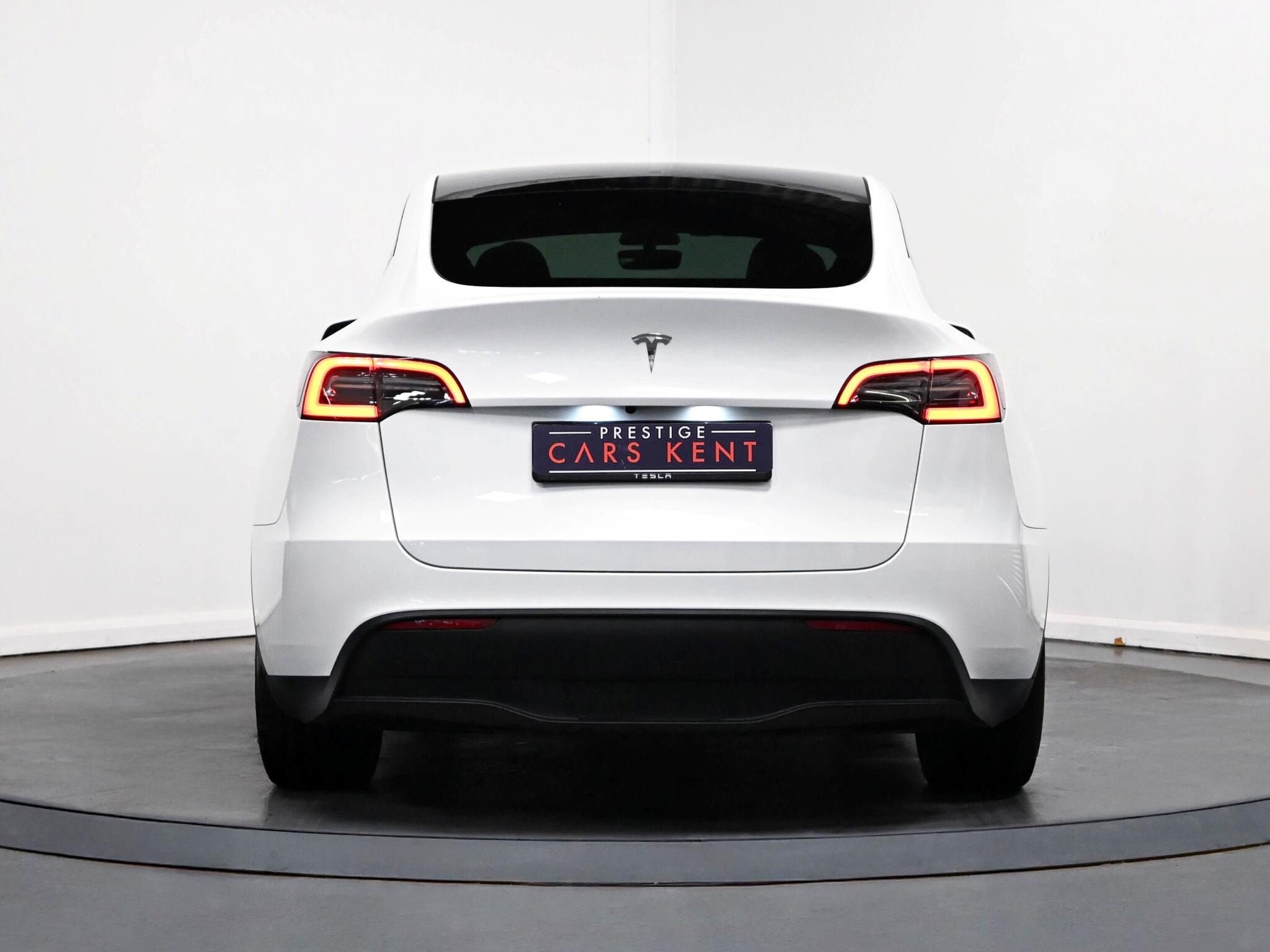 Tesla Model Y view 19