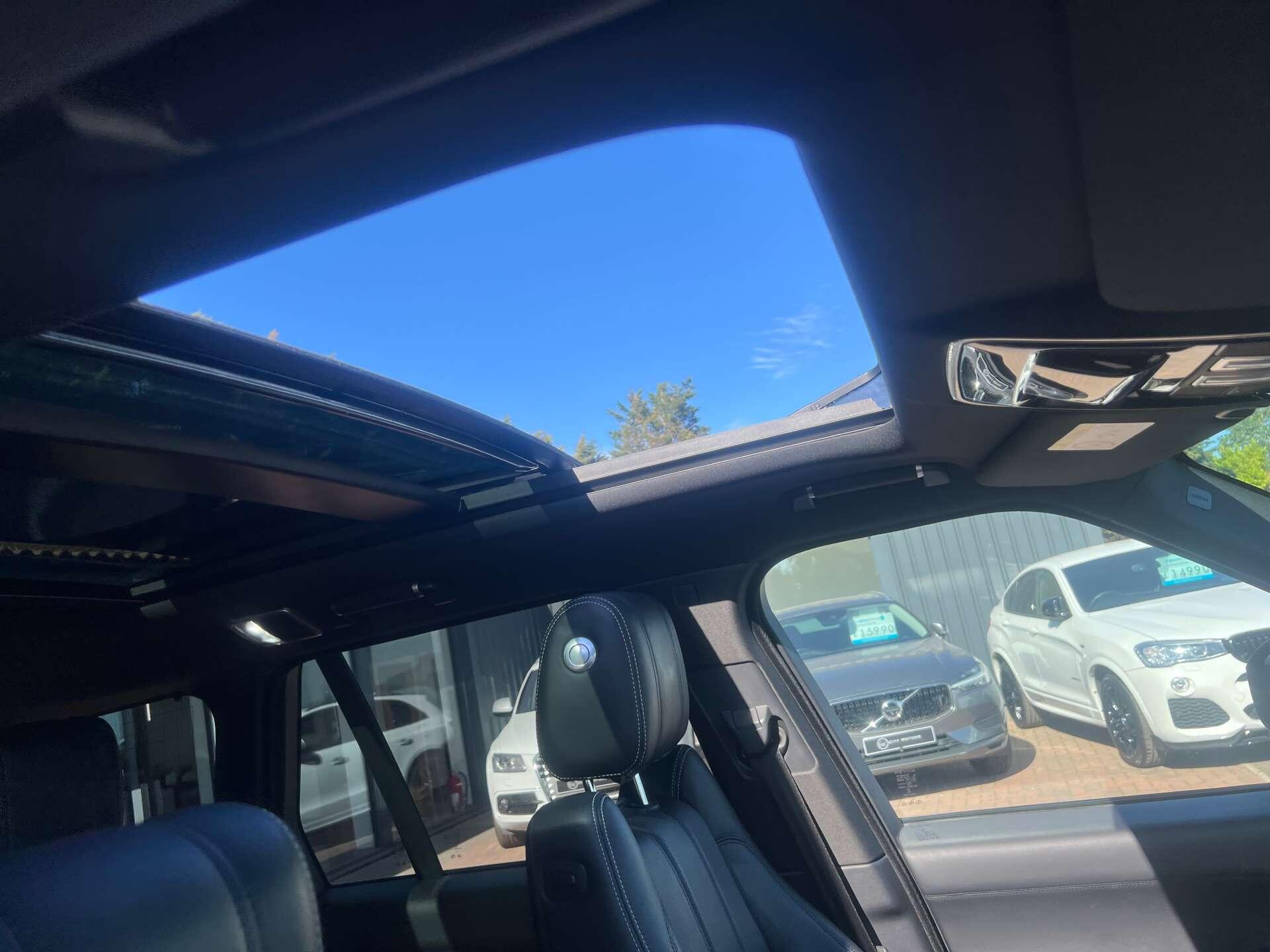 Land Rover Range Rover view 59