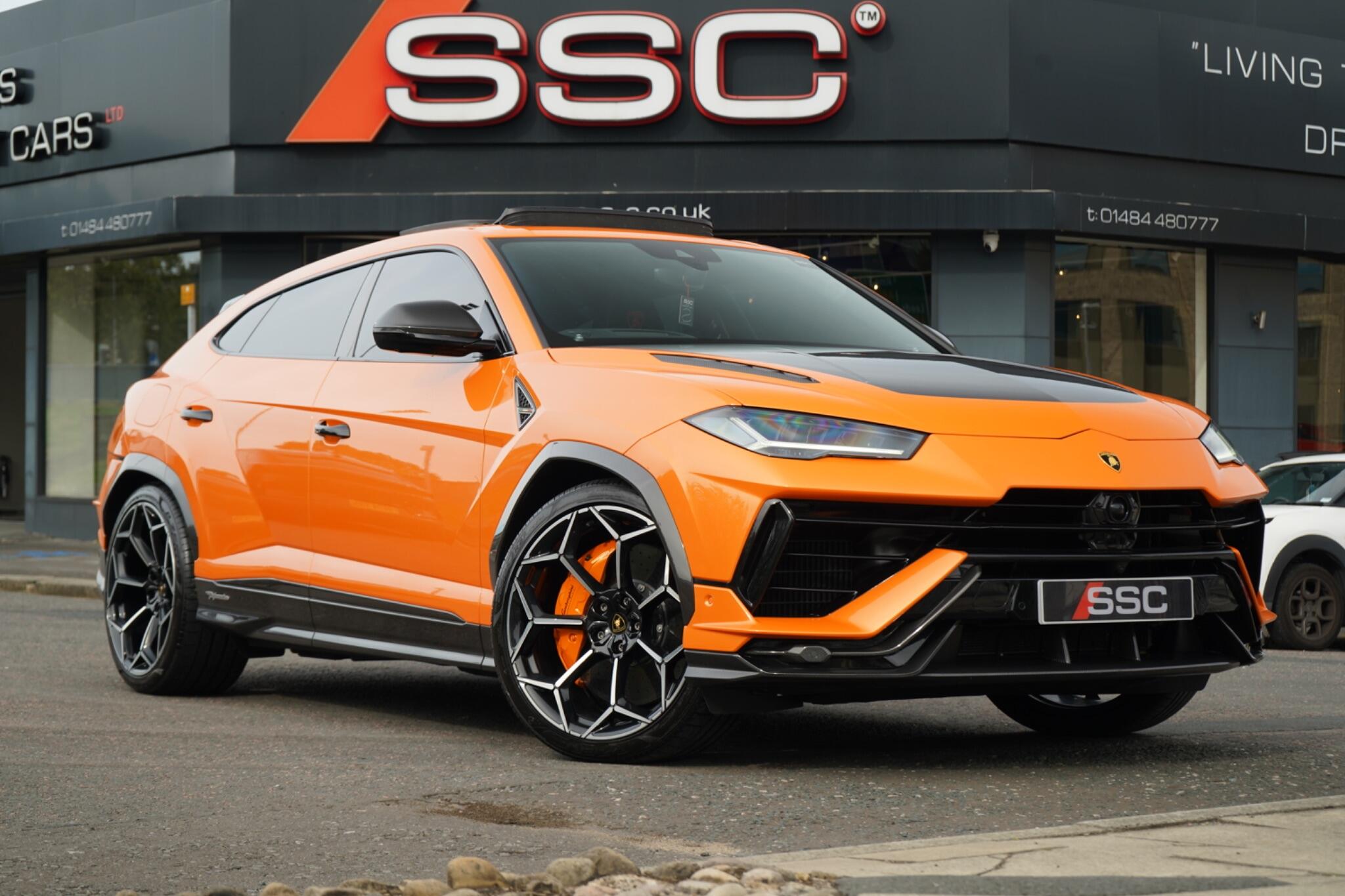 Lamborghini Urus main image