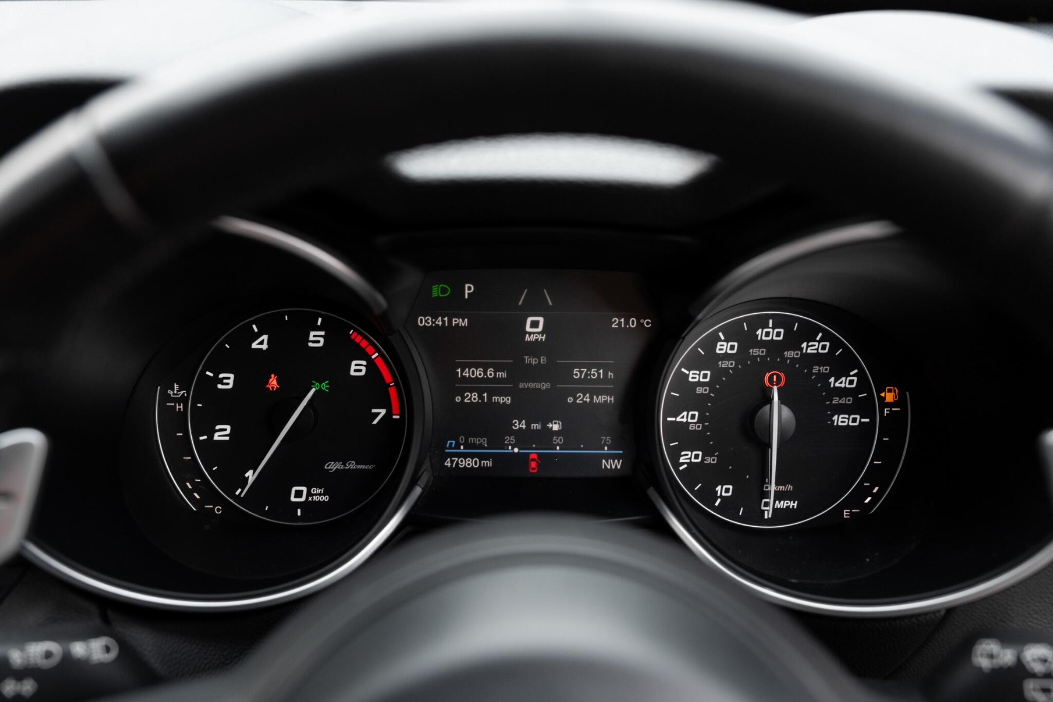 Alfa Romeo Stelvio view 54