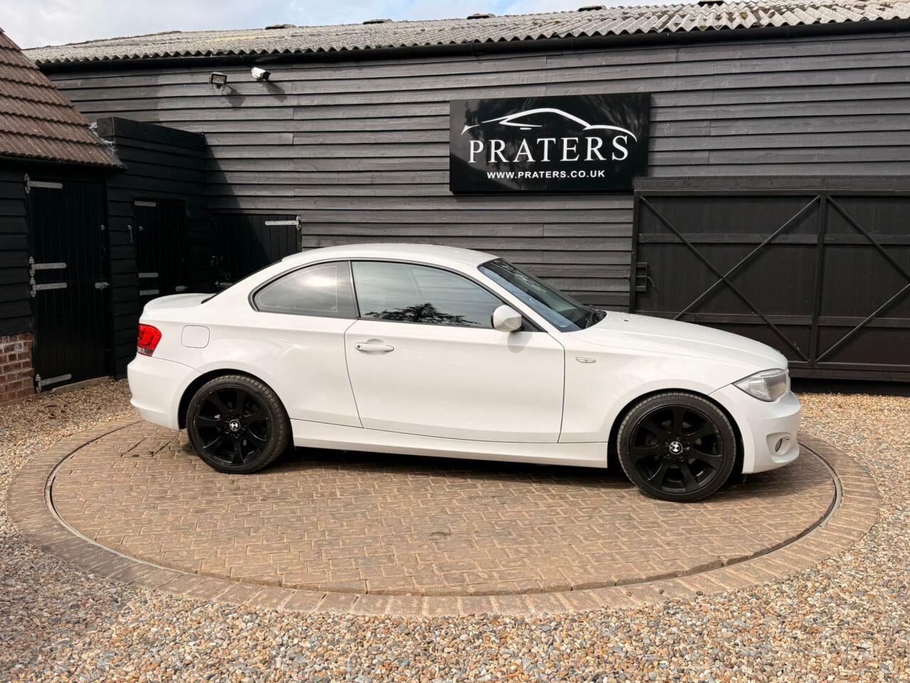 BMW 1 Series view 19