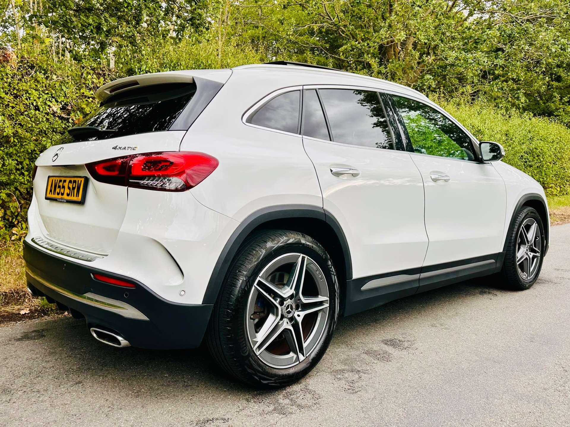 Mercedes-Benz Gla view 45