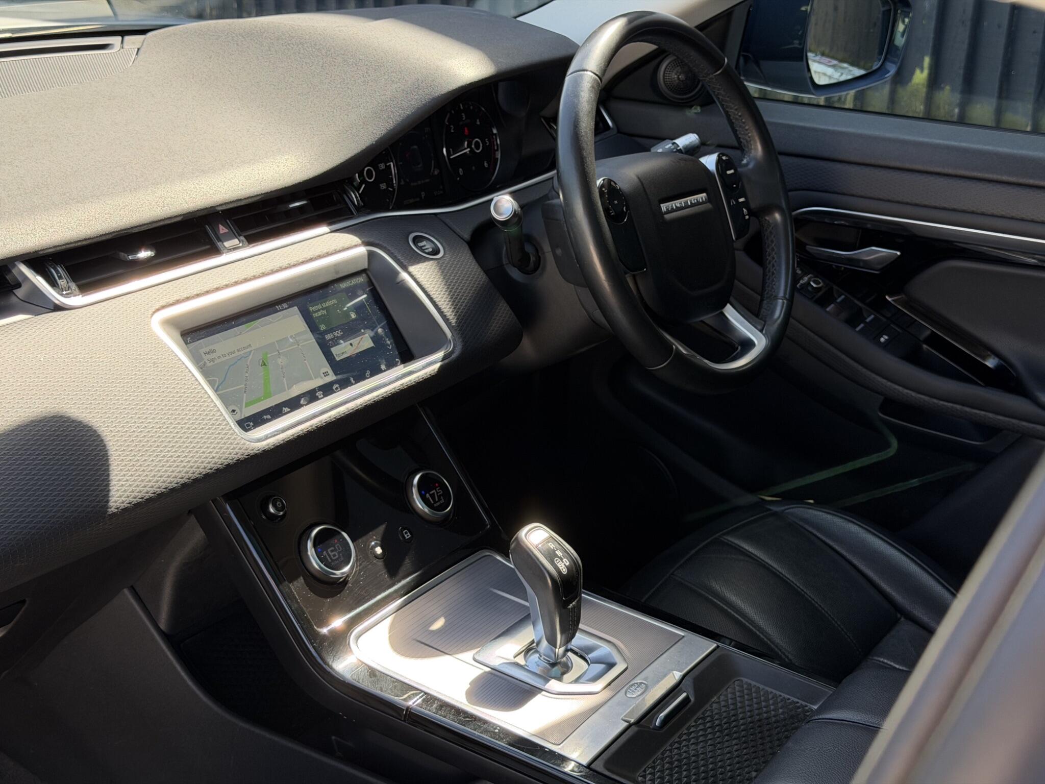 Land Rover Range Rover Evoque view 18