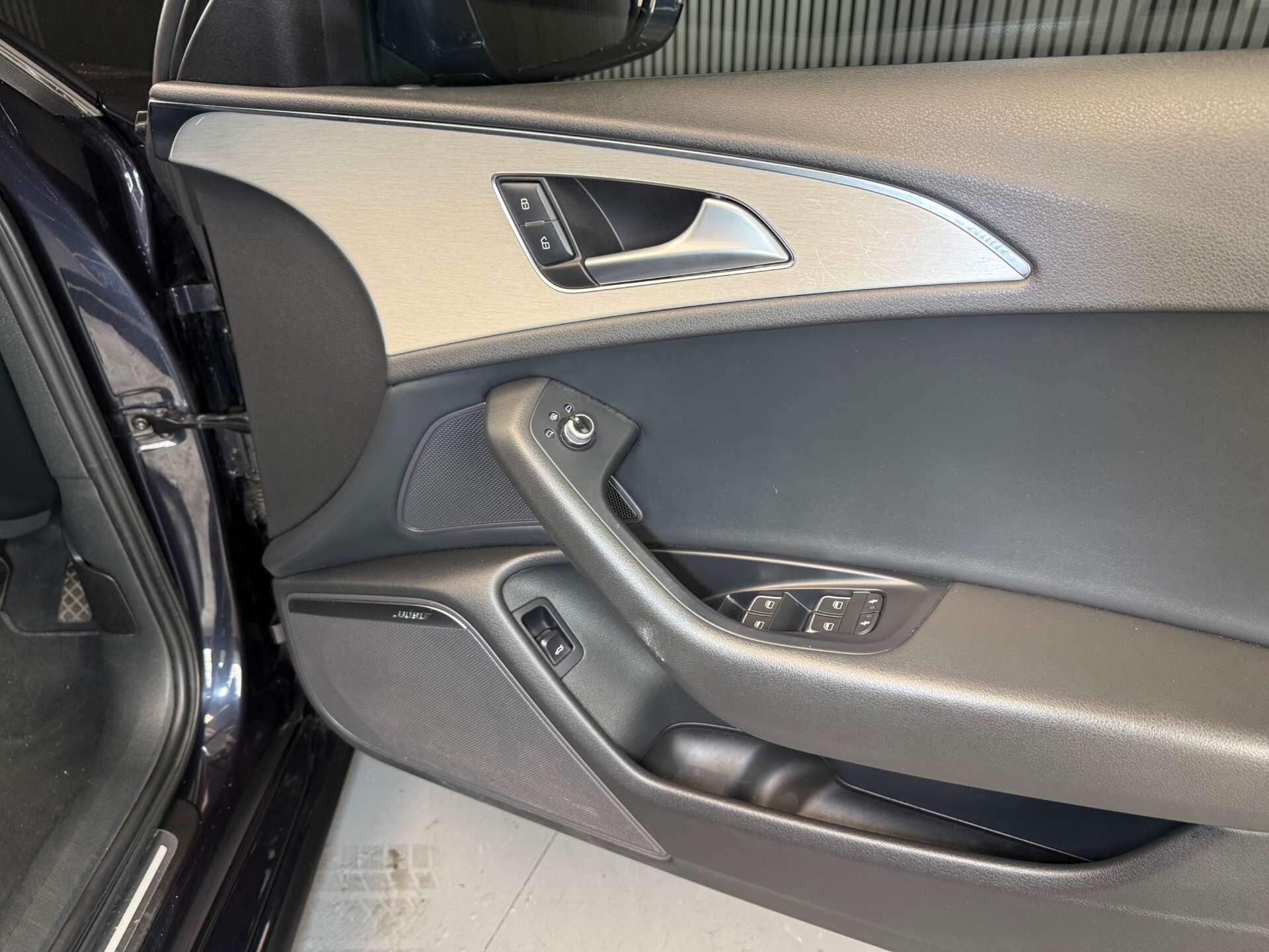 Audi A6 view 22