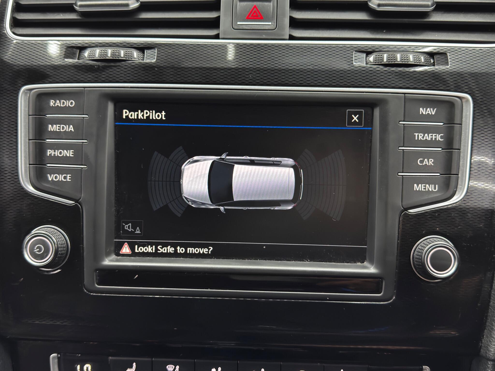 Volkswagen Golf view 33