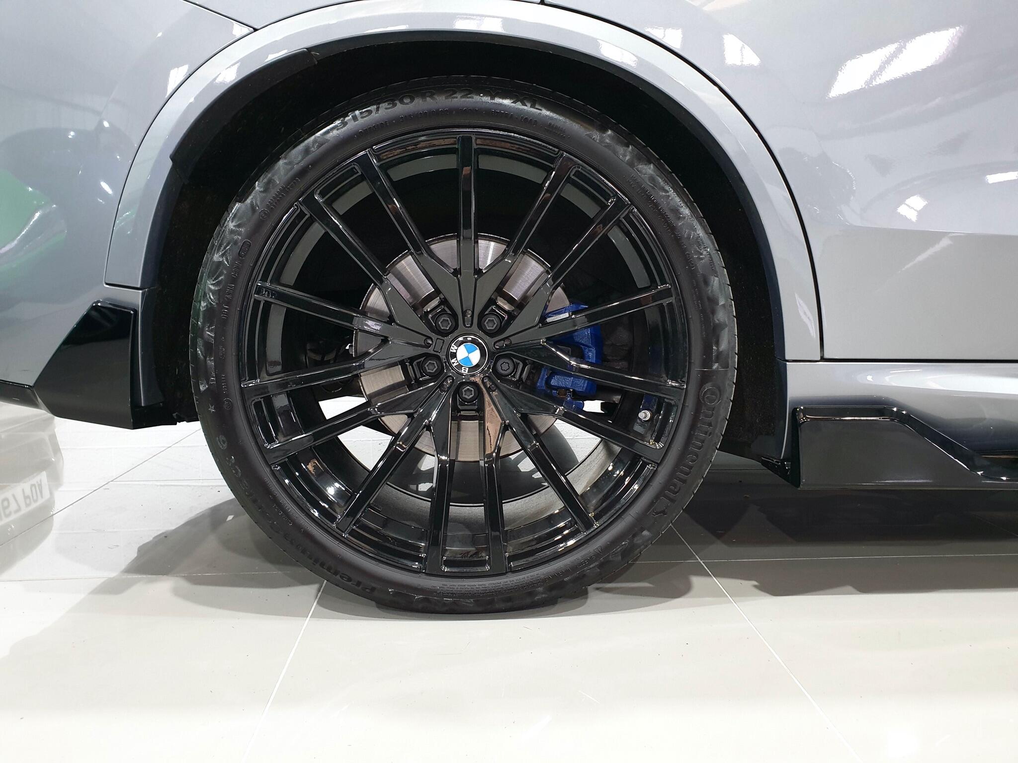 BMW X5 view 44