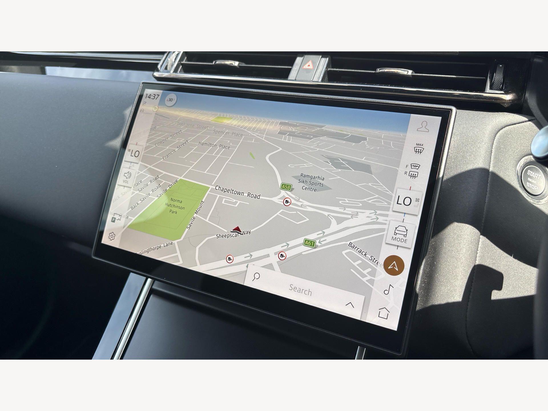 Land Rover Range Rover Velar view 13