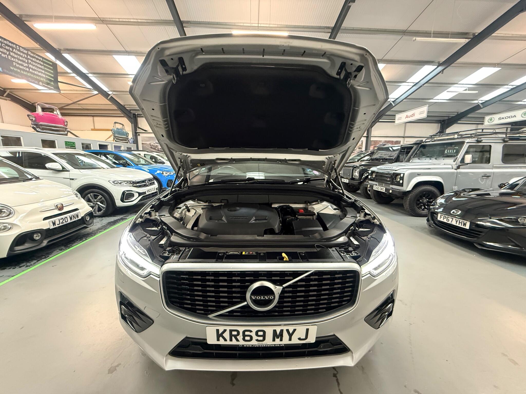 Volvo XC60 view 40