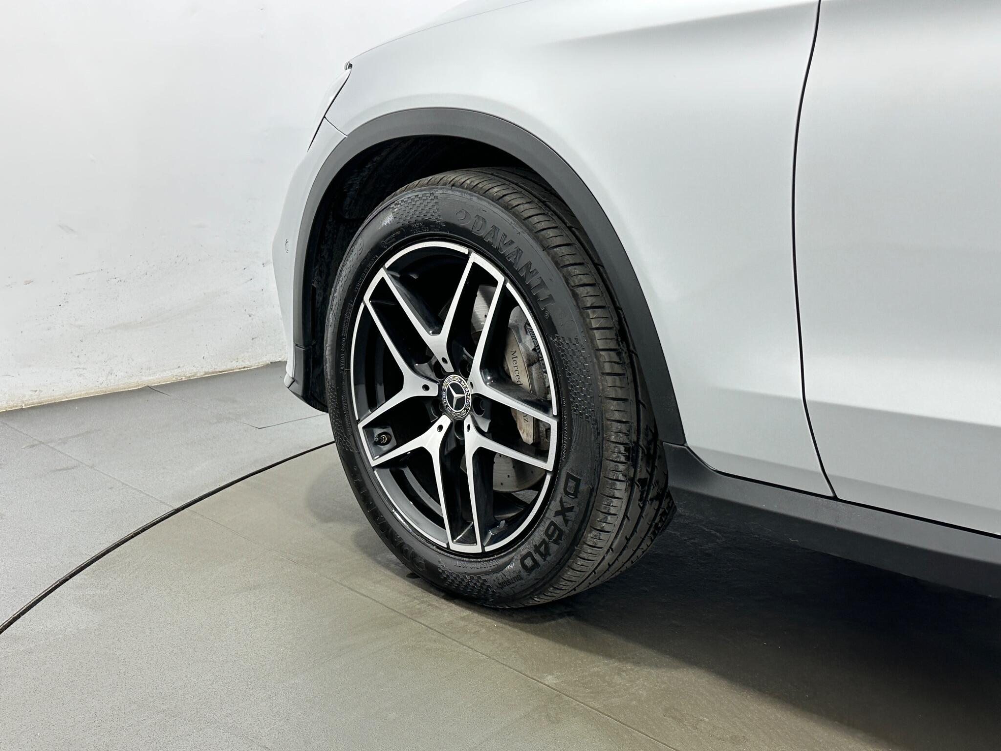 Mercedes-Benz GLC view 52