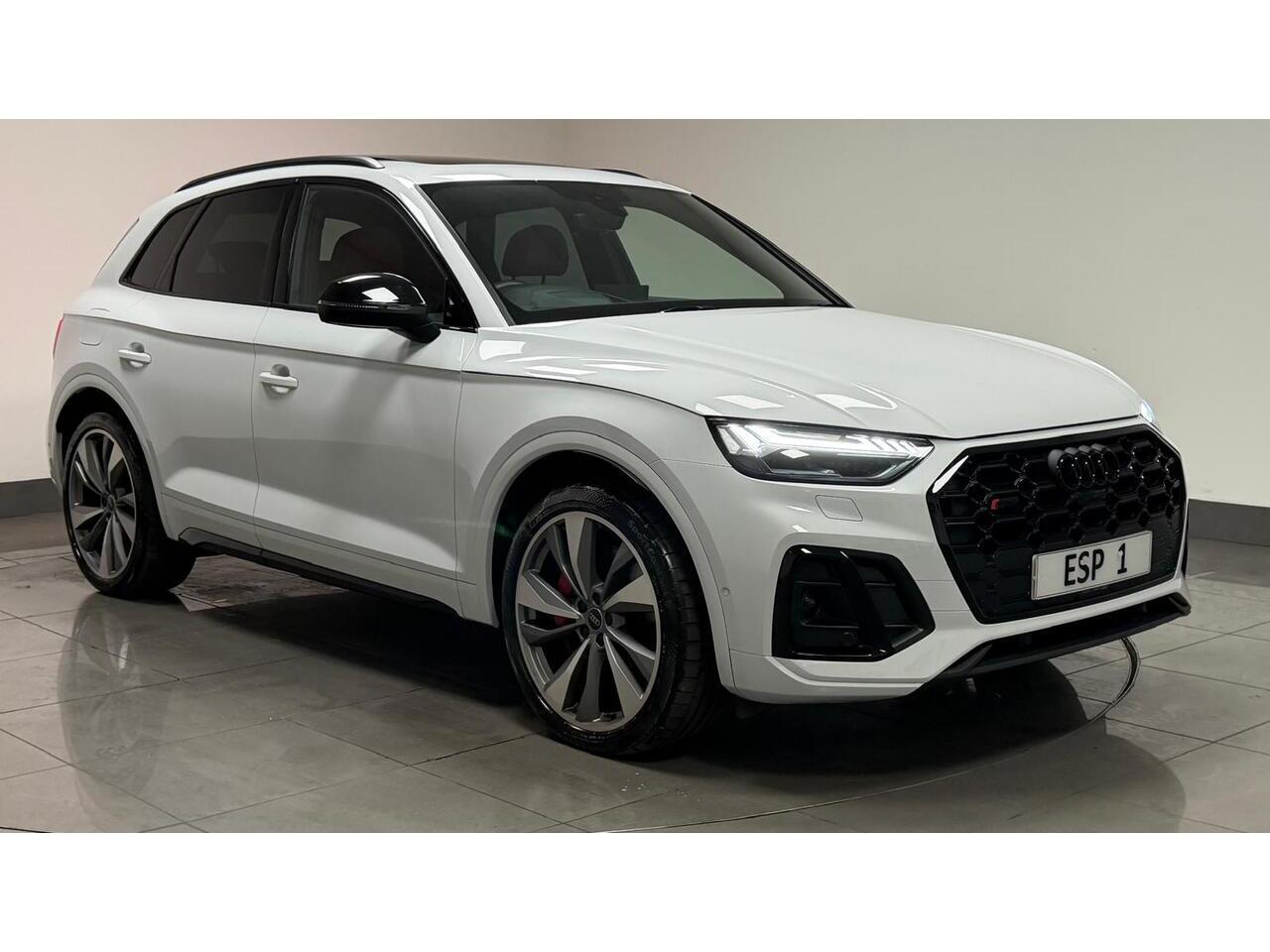 Audi SQ5 view 10