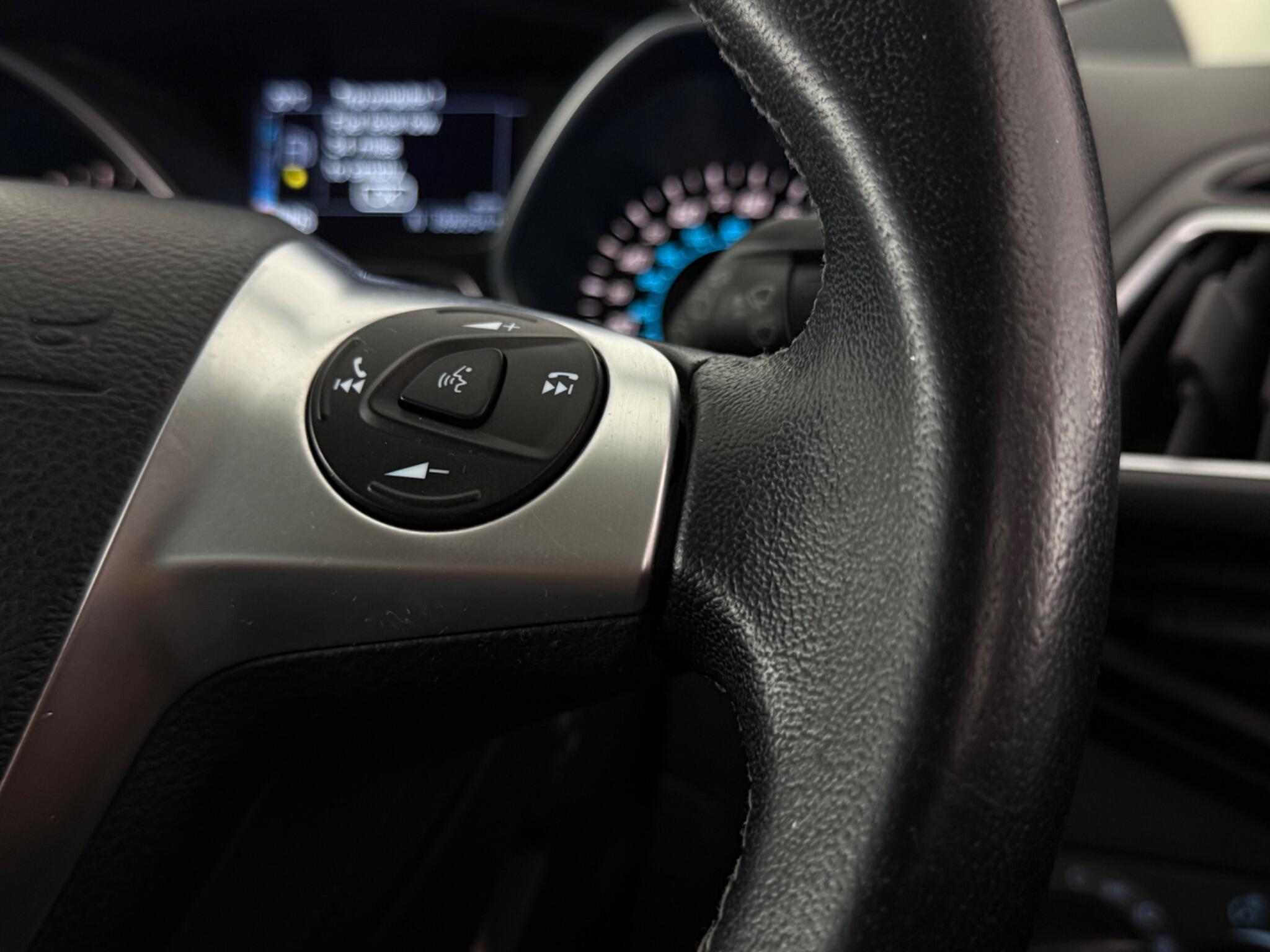 Ford Kuga view 14