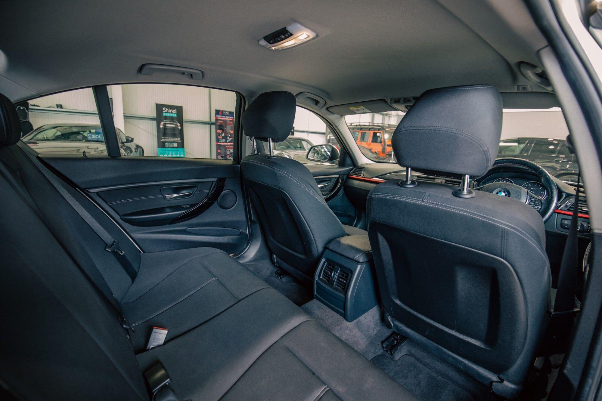 BMW 3 Series view 11