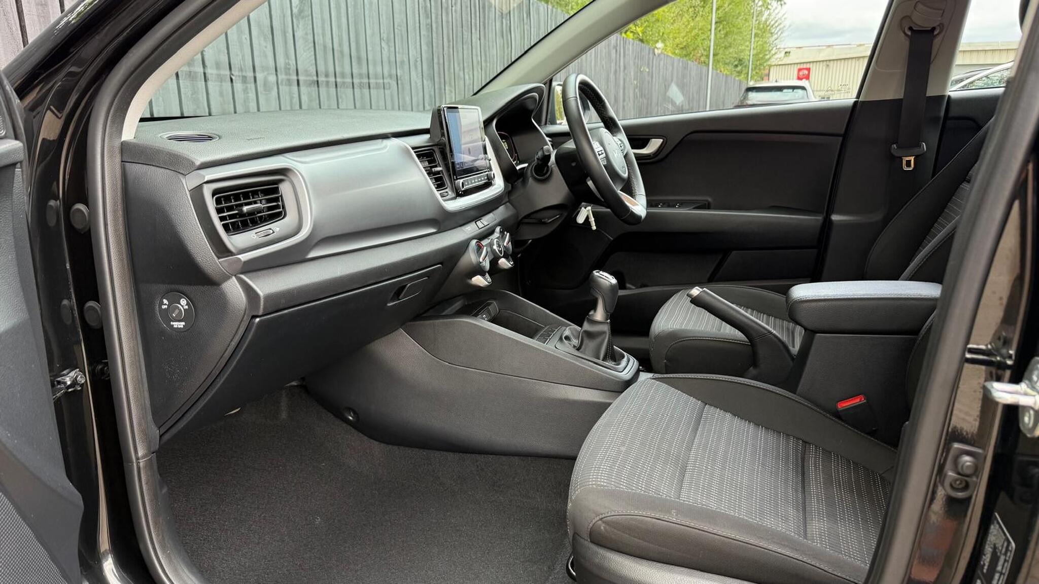 Kia Stonic view 24