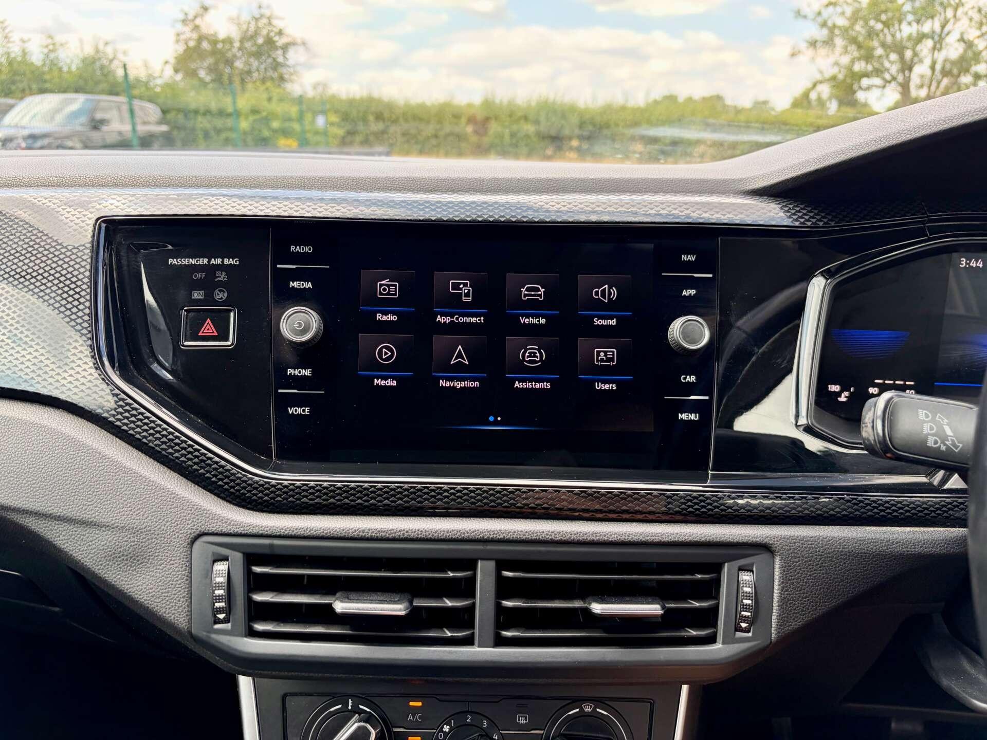 Volkswagen Polo view 41