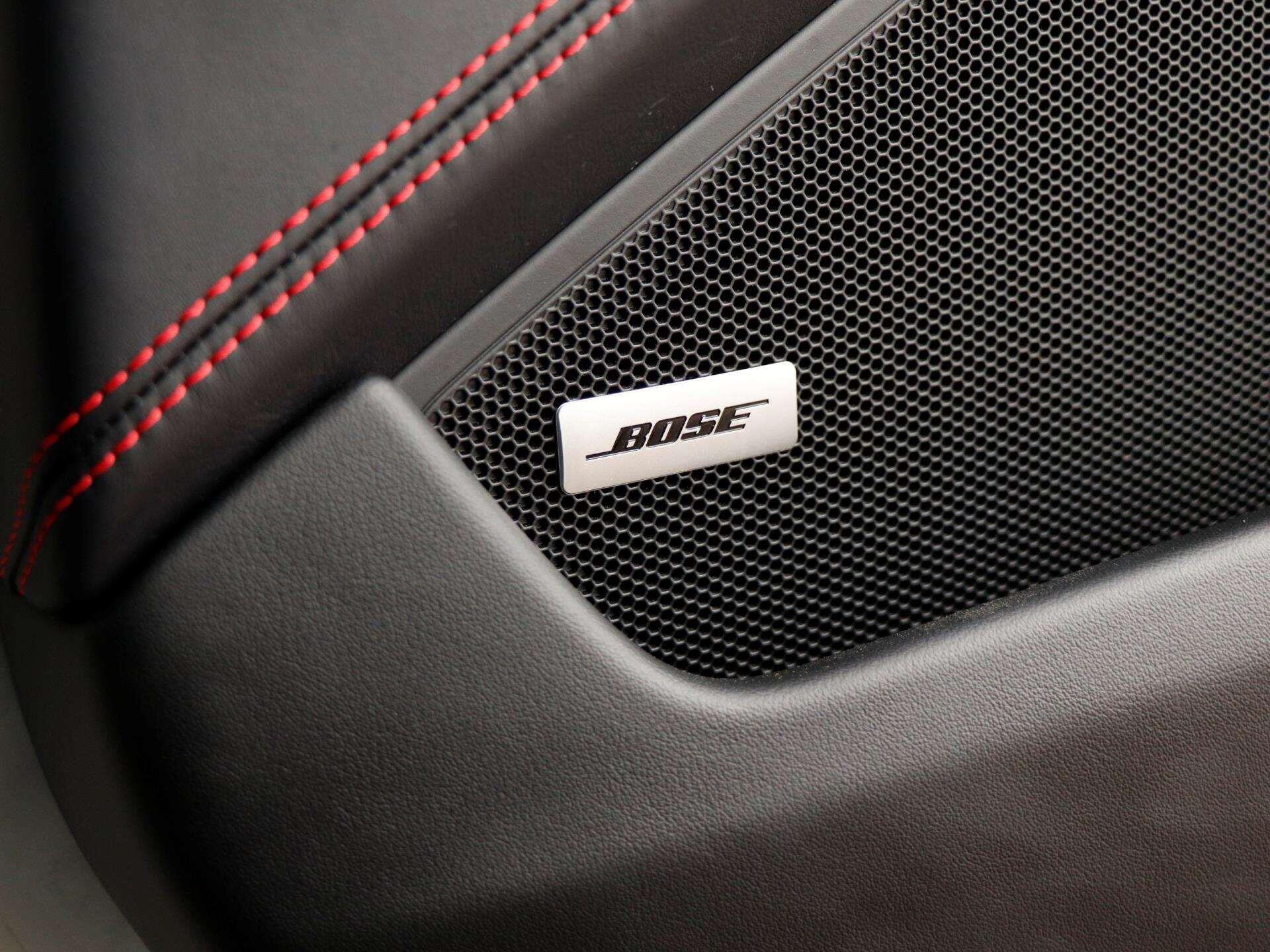 Porsche 911 view 22