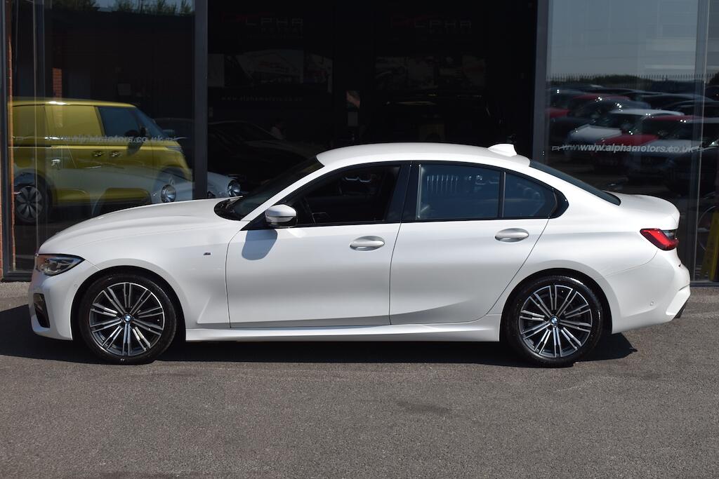 BMW 3 Series view 15