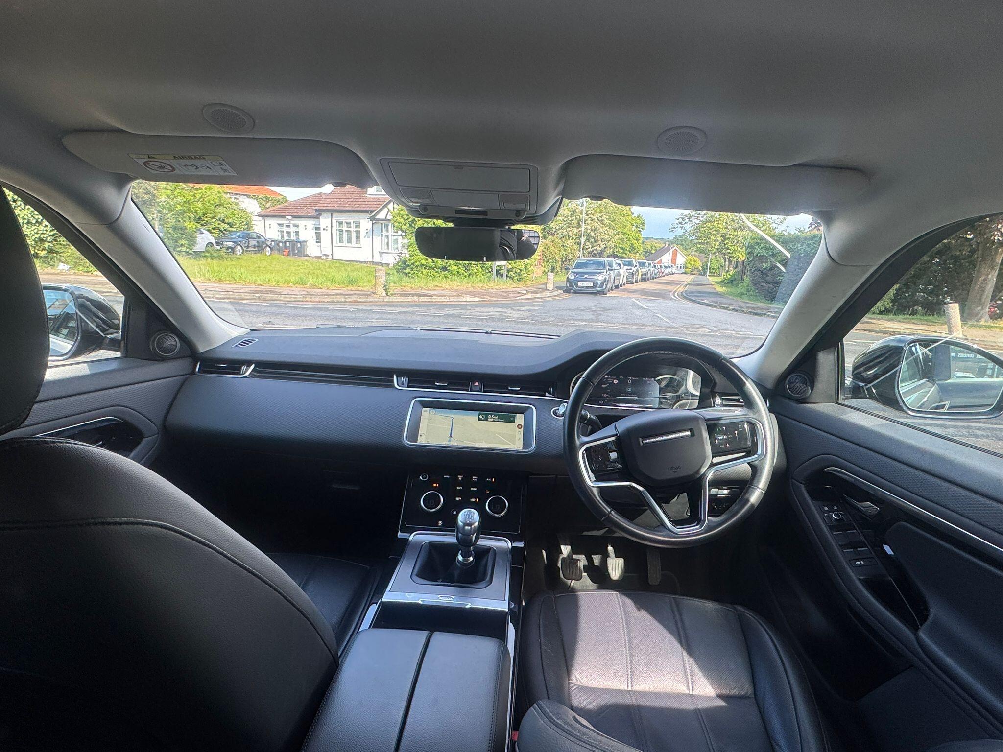 Land Rover Range Rover Evoque view 3