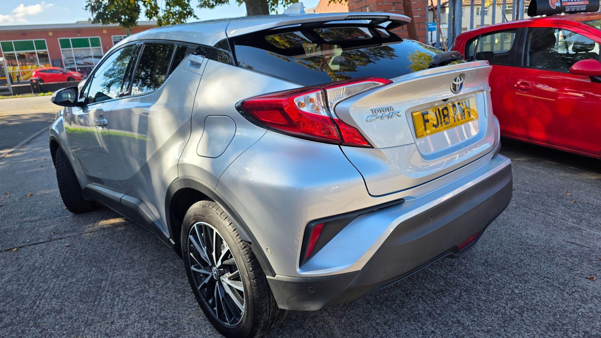 Toyota C-HR view 4