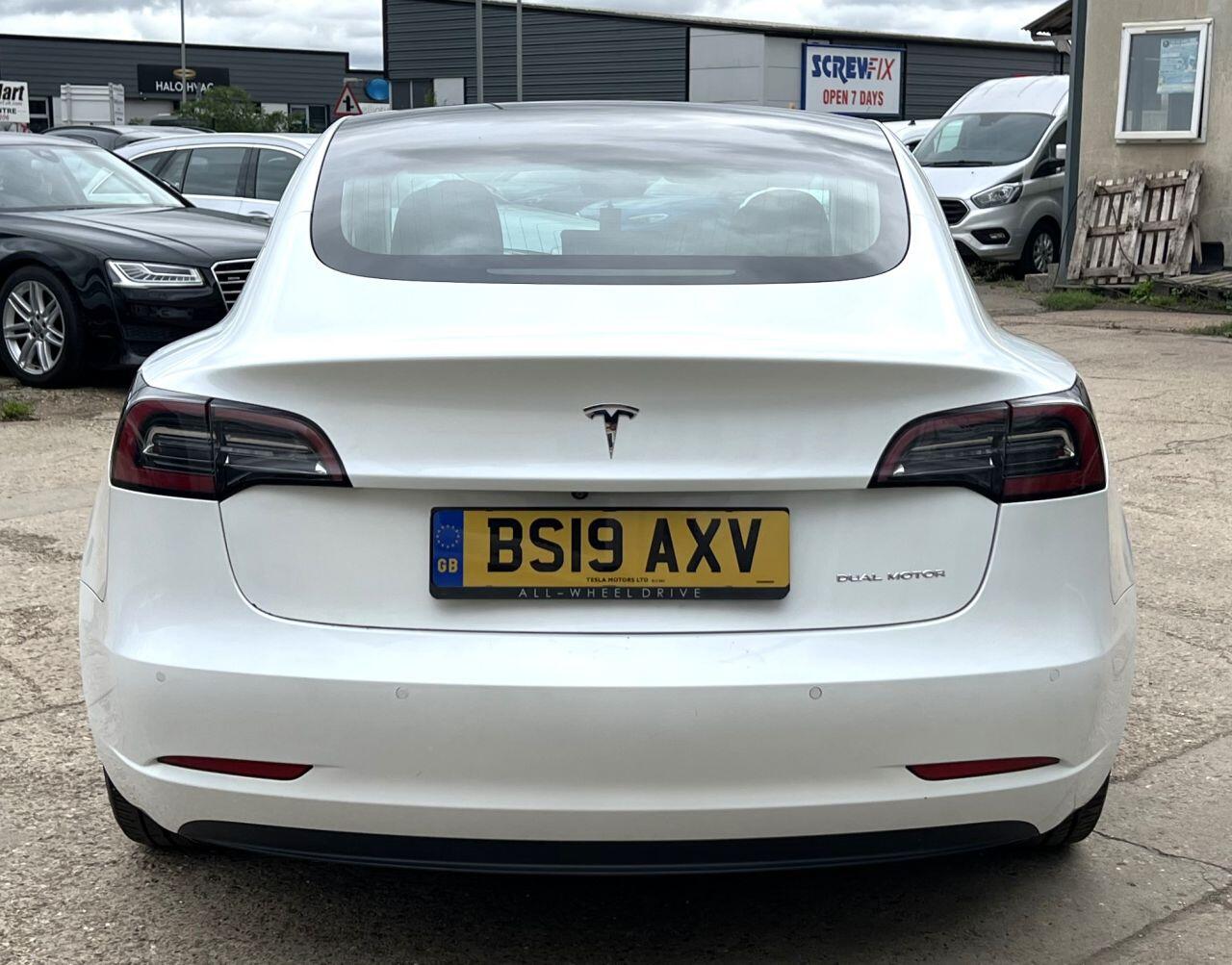 Tesla Model 3 view 7