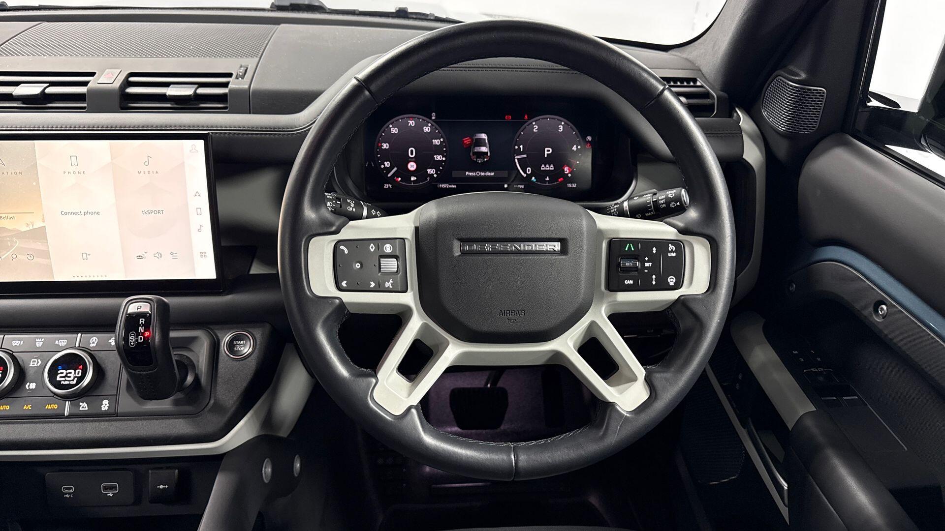 Land Rover Defender view 15