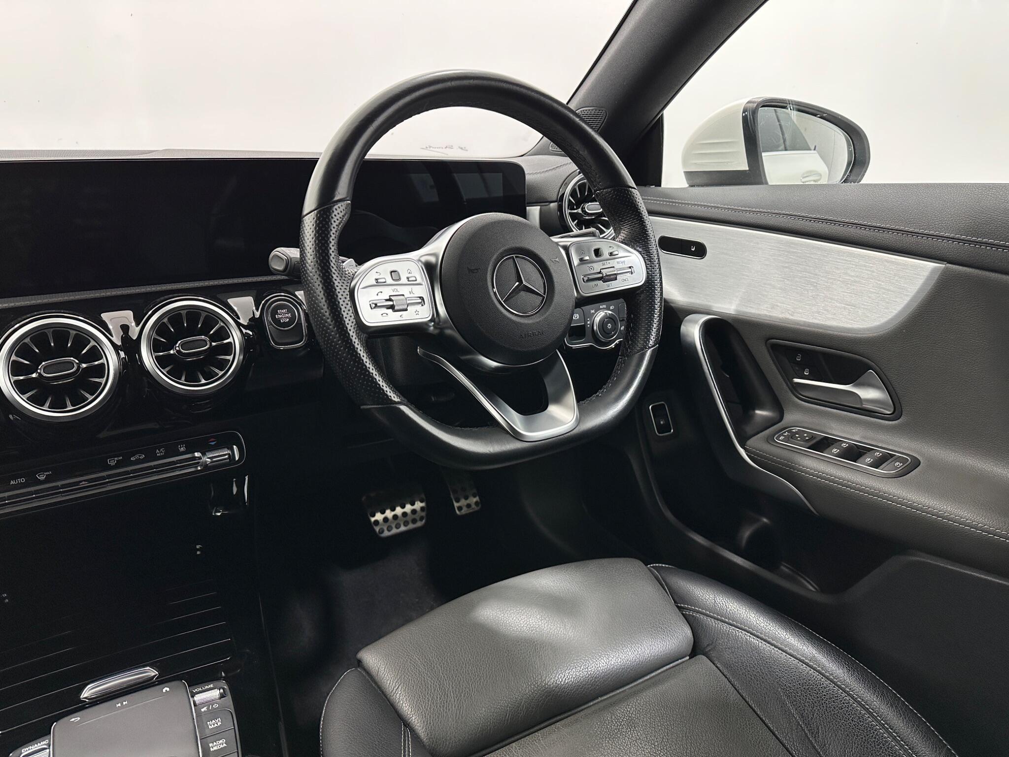 Mercedes-Benz Cla view 12