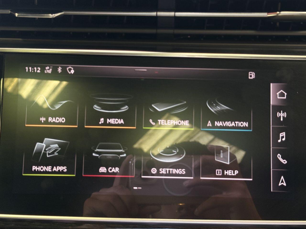 Audi Q8 view 49
