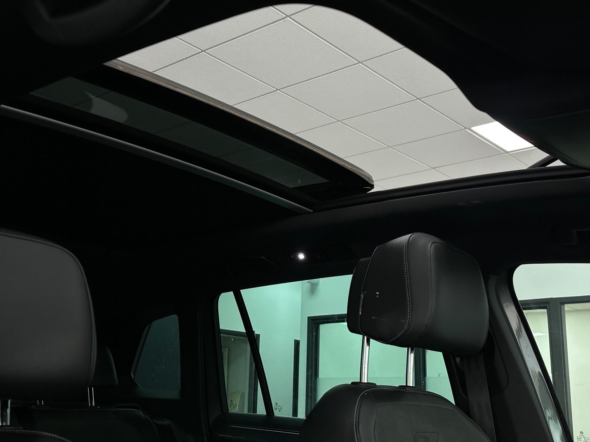 Volkswagen Tiguan view 24