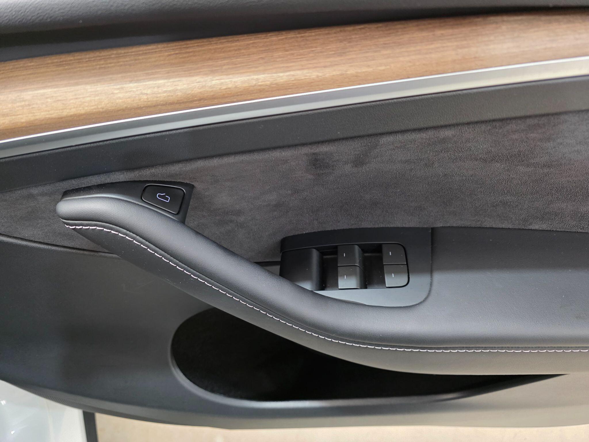 Tesla Model Y view 17