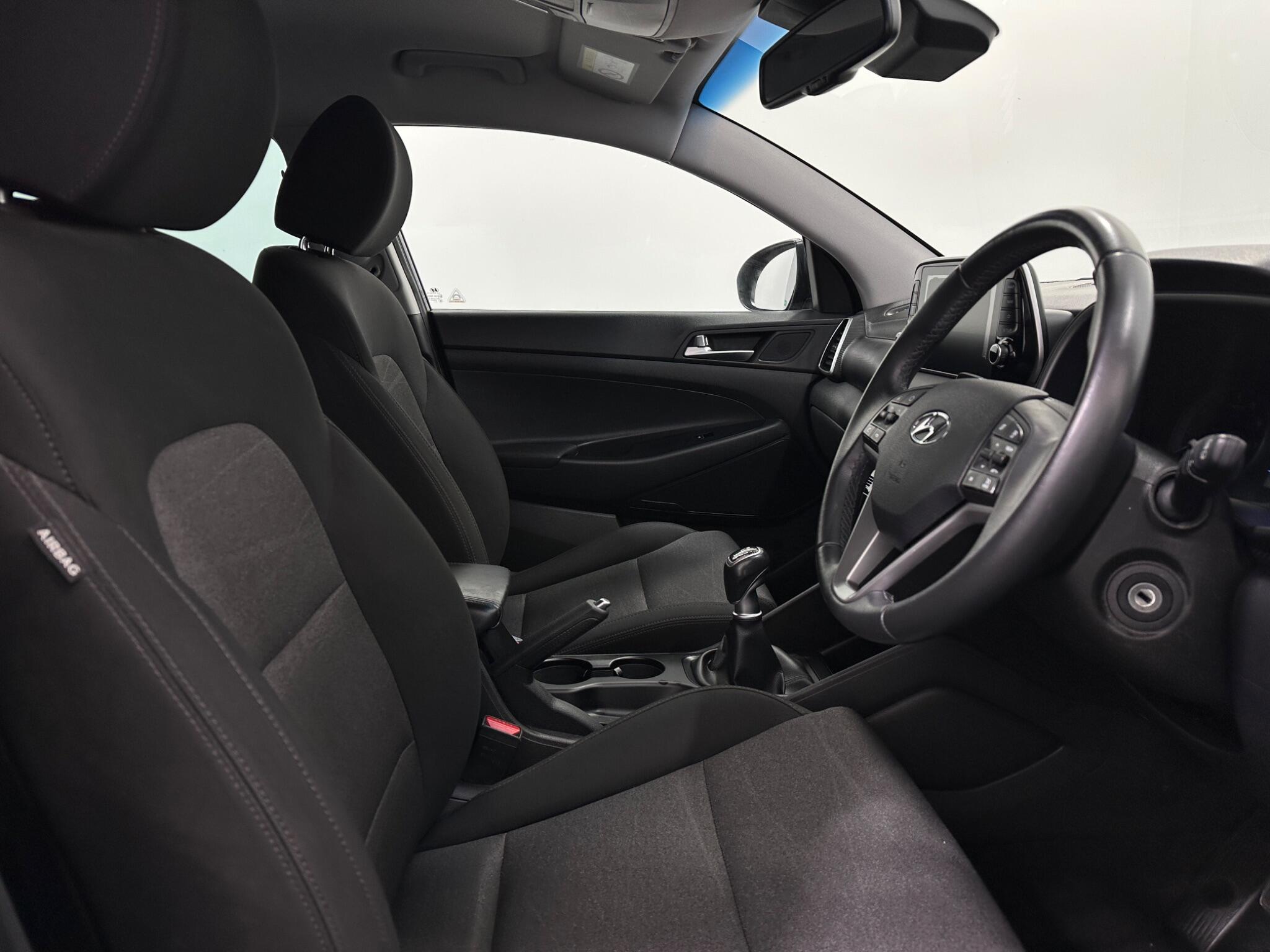 Hyundai Tucson view 32