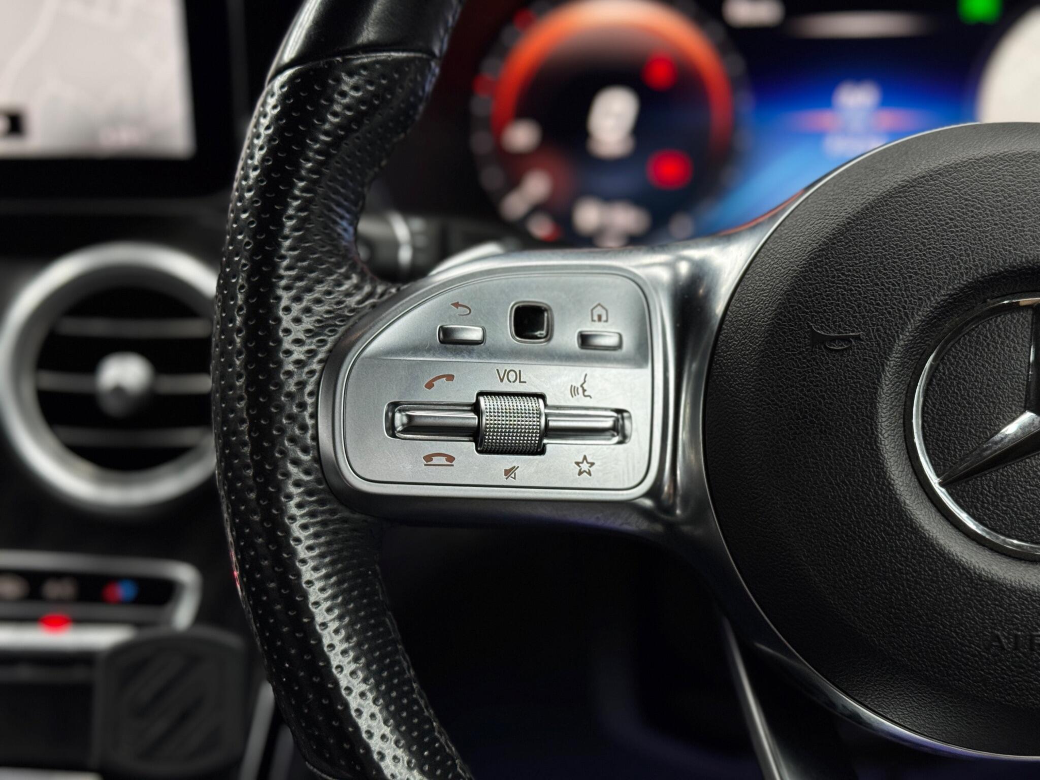 Mercedes-Benz GLC view 21