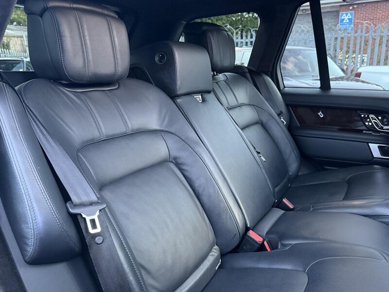 Land Rover Range Rover view 64