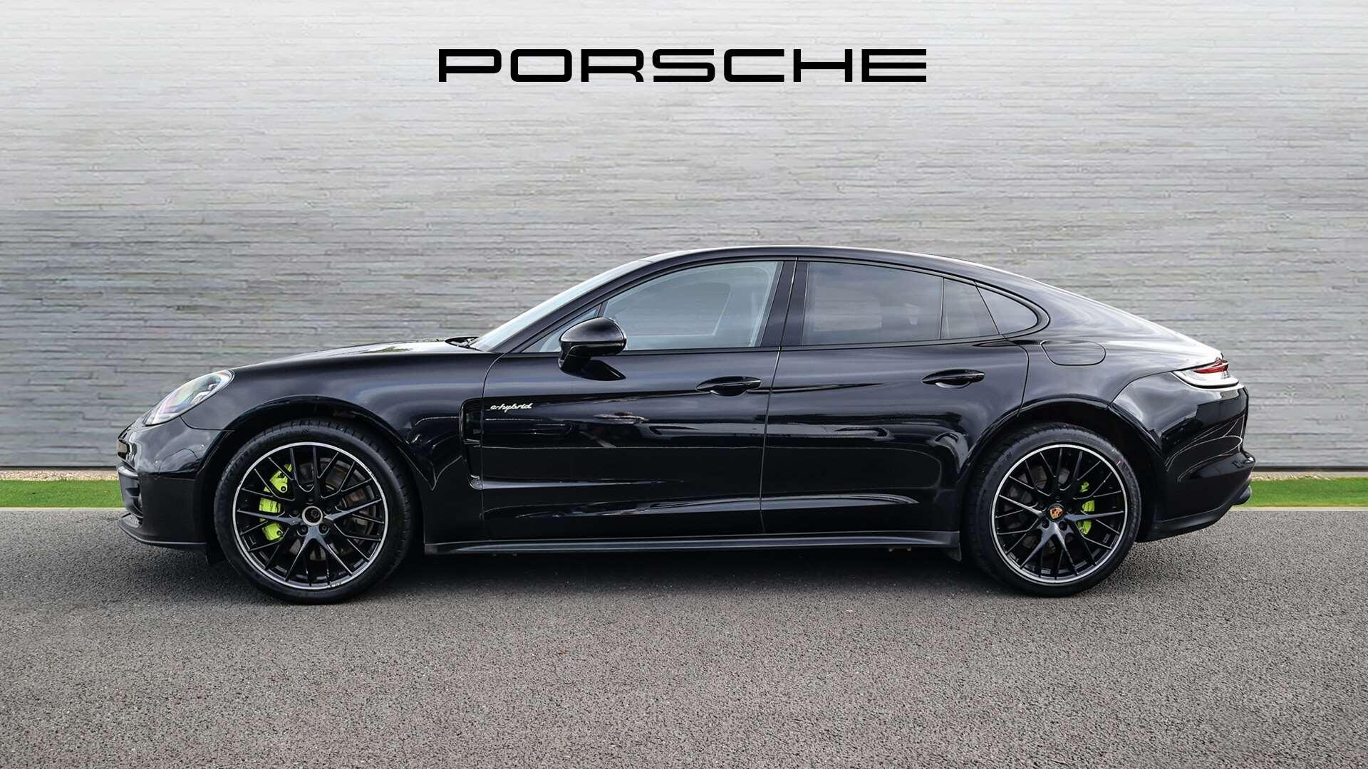 Porsche Panamera view 8