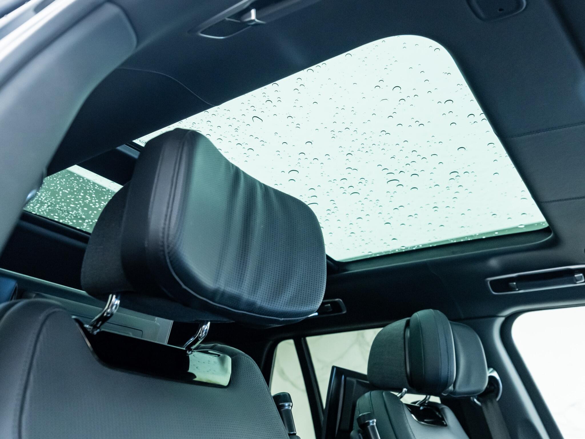 Land Rover Range Rover view 17