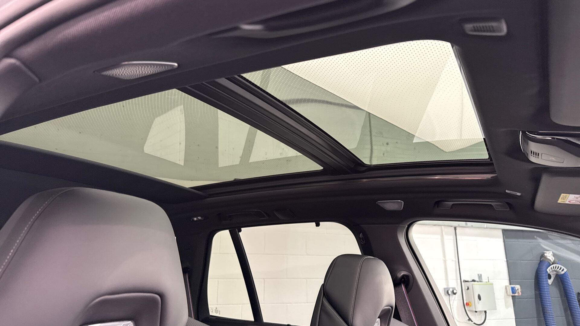 BMW X5 view 22