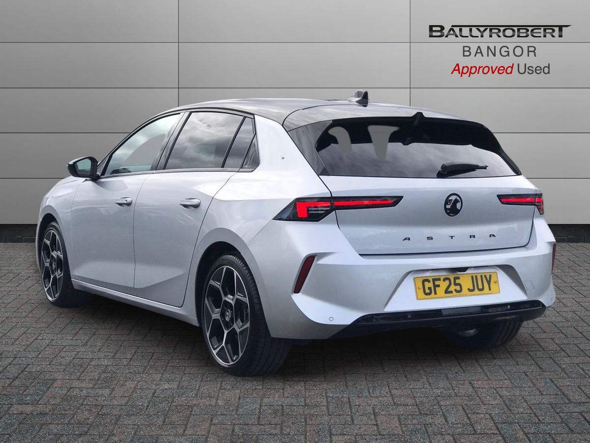 Vauxhall Astra view 2
