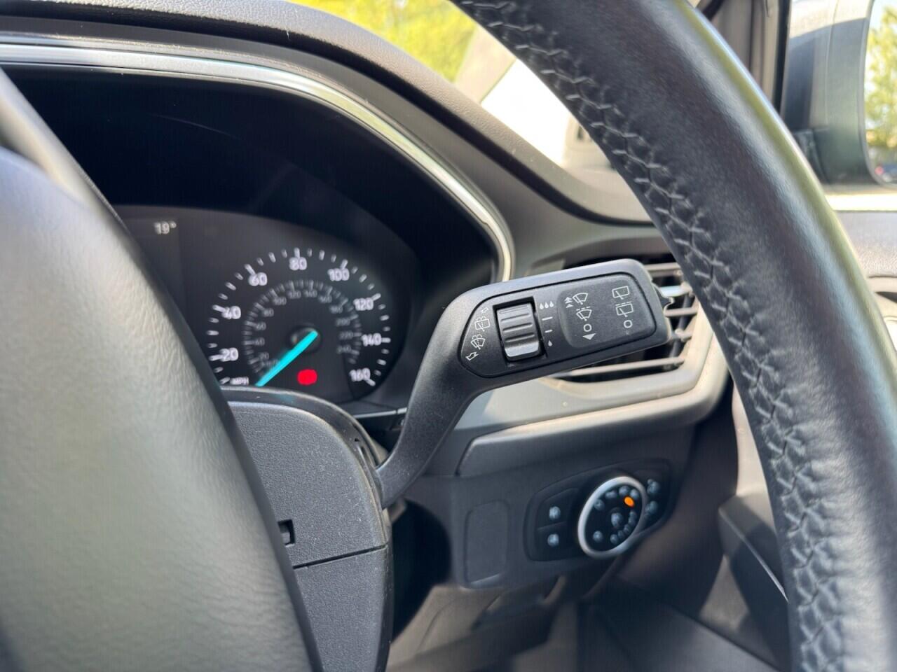 Ford Focus view 18