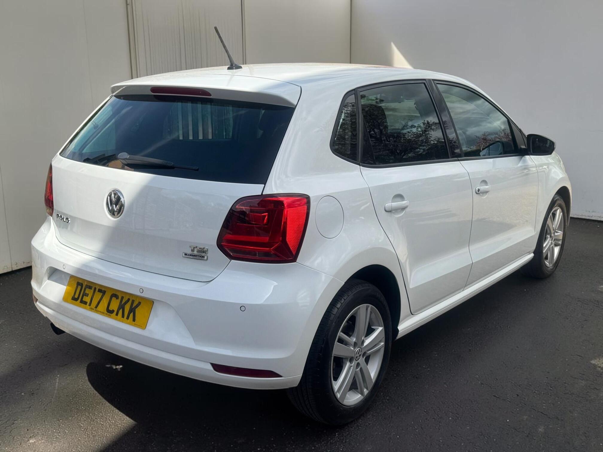 Volkswagen Polo view 9
