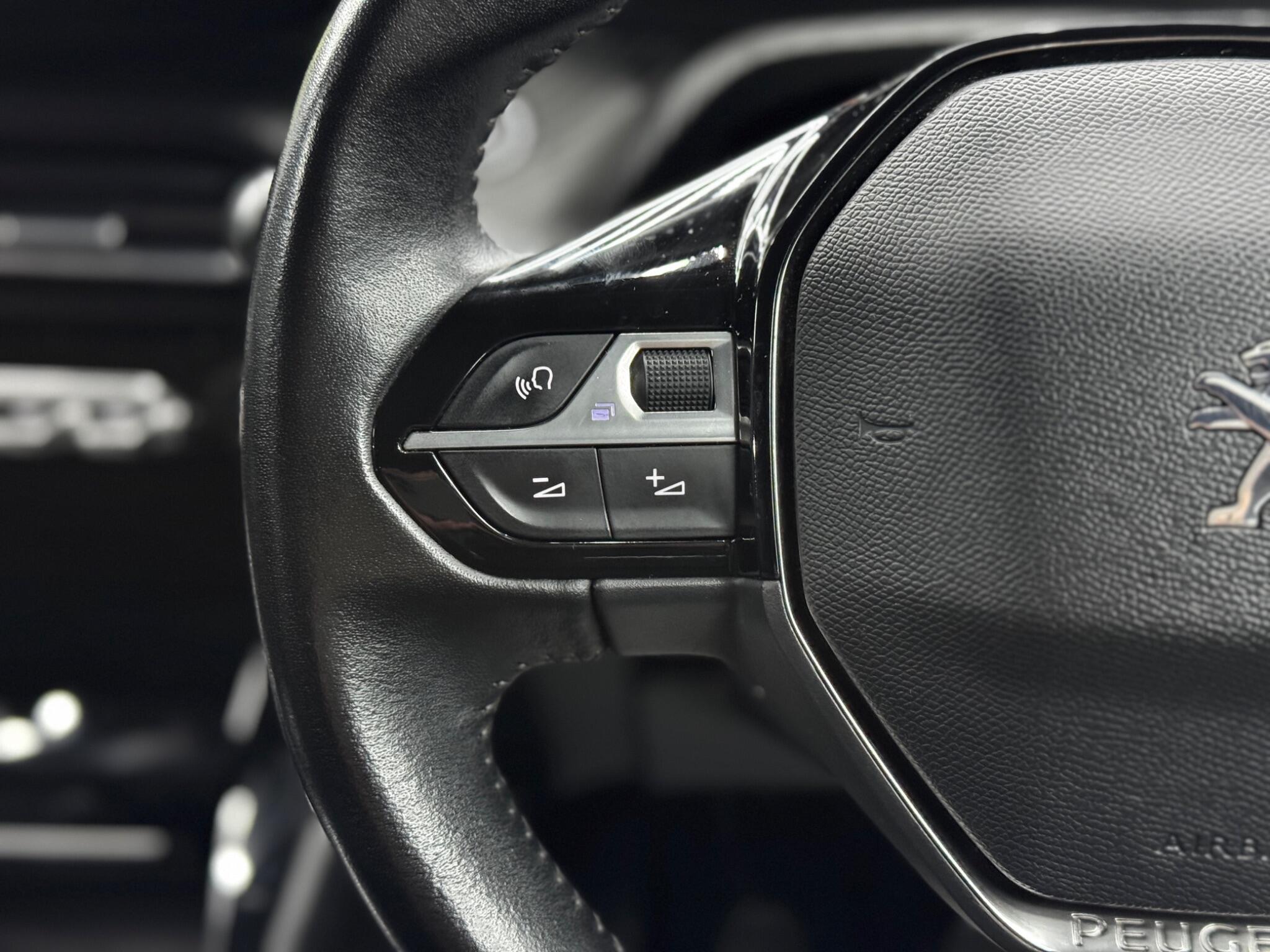 Peugeot 2008 view 20
