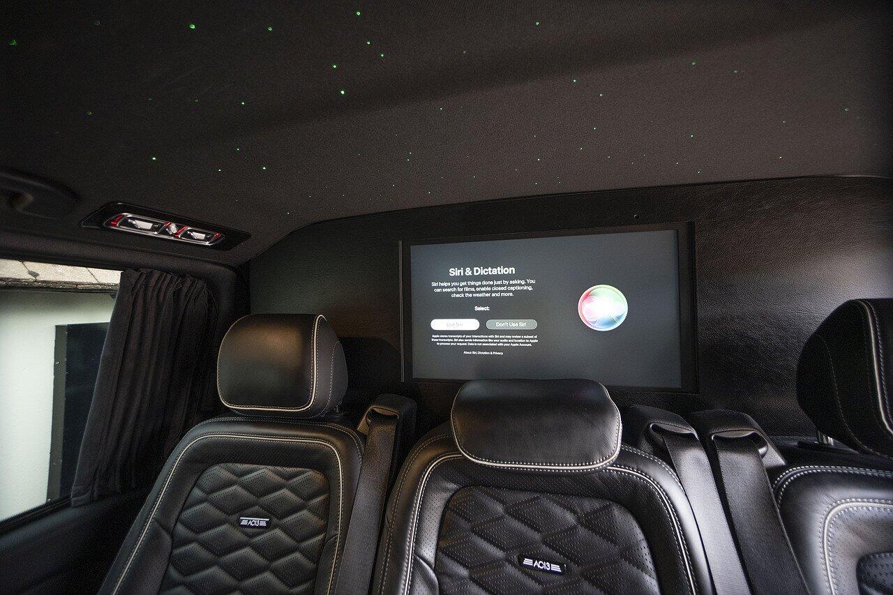 Mercedes-Benz V-Class view 16